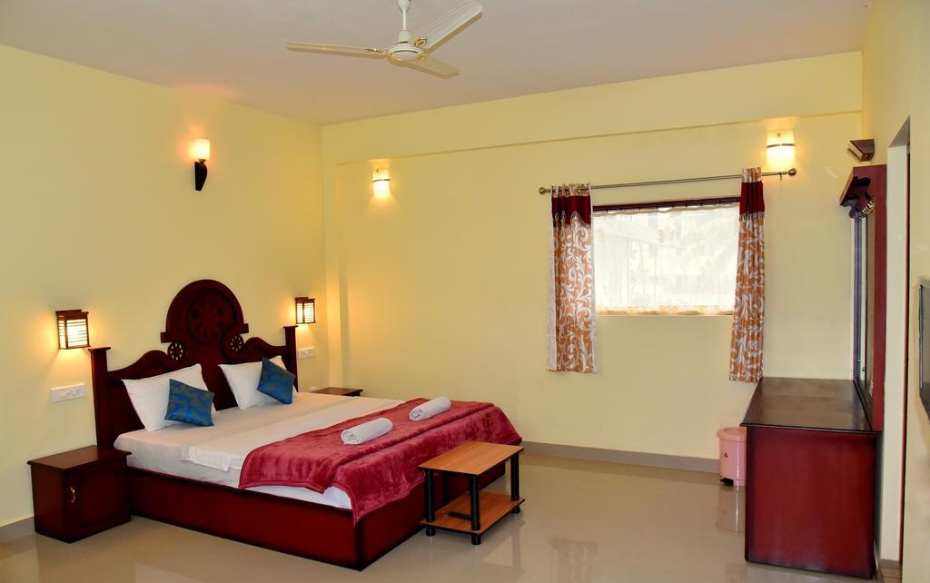 Jungle Palace Homestay Thekkady Zimmer foto