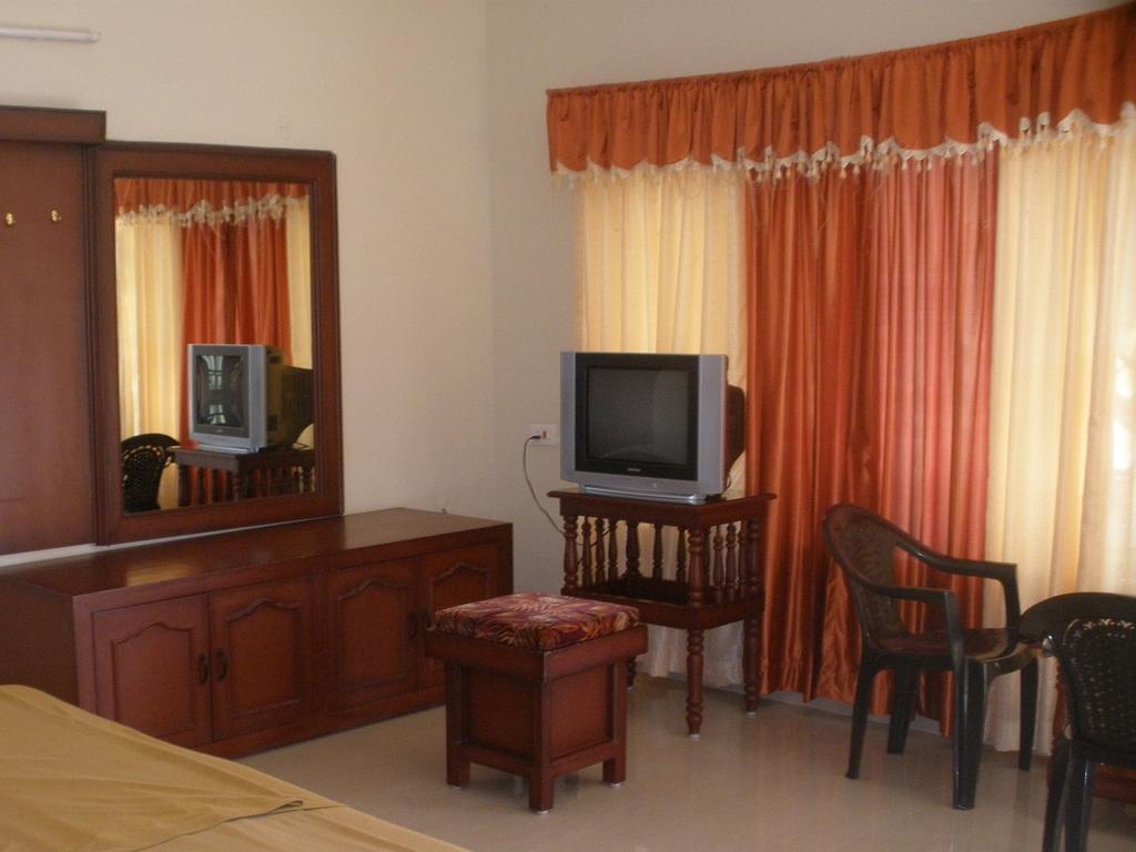 Jungle Palace Homestay Thekkady Zimmer foto